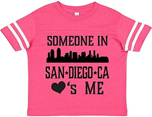 ınktastic San Diego California Birisi Beni Seviyor Skyline Yürümeye Başlayan T-Shirt